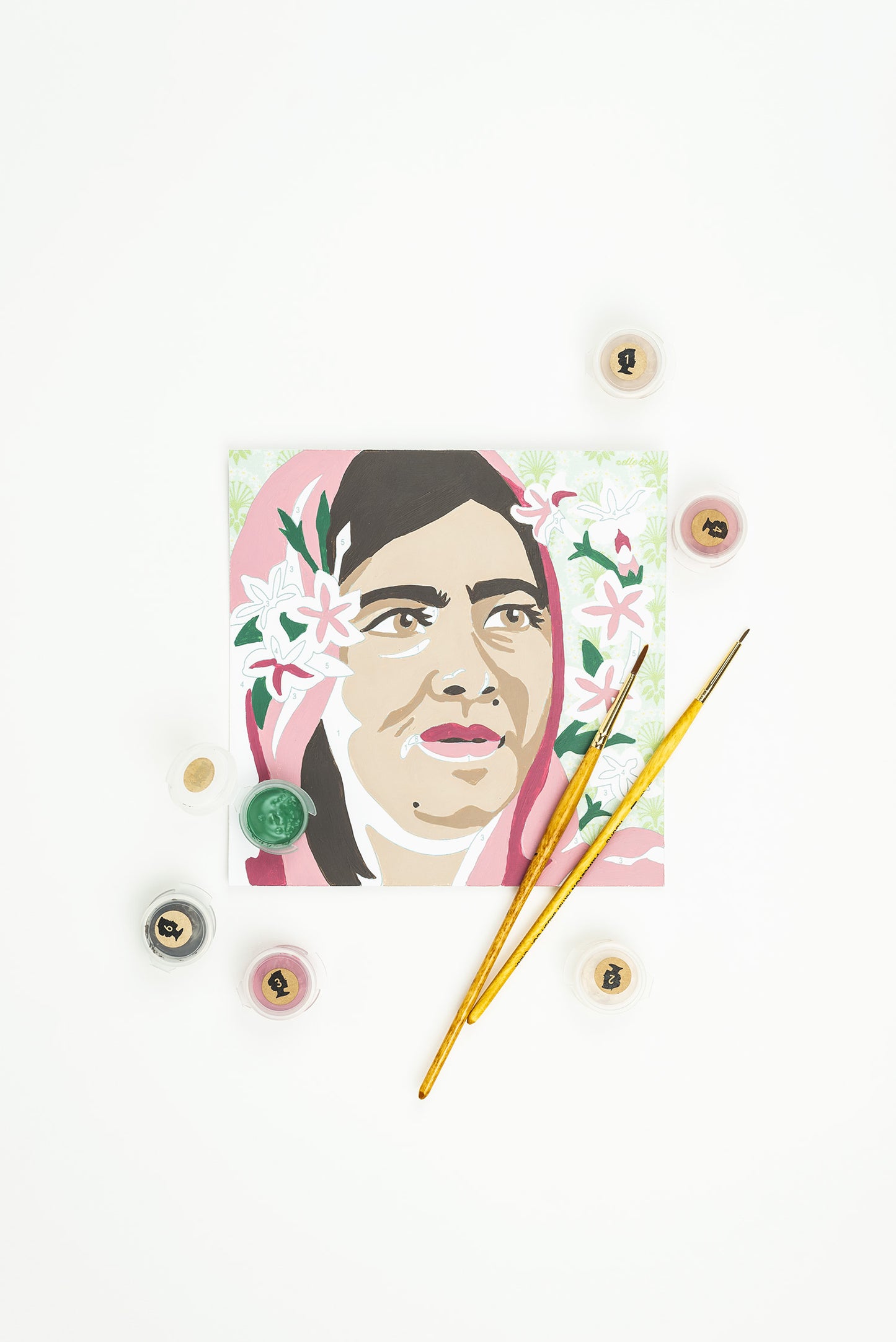 Malala Yousafzai | 6x6 mini paint-by-number kit - Elle Crée
